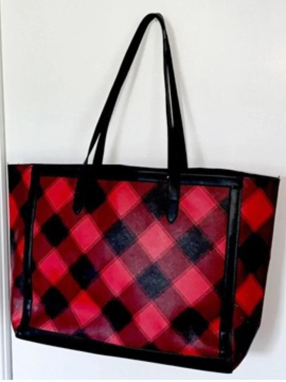Victoria's Secret Tote Bag Tote Duffle BagWeekender Red Black Plaid NWT